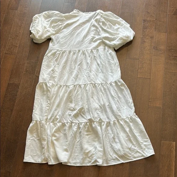 Entro Tiered Maya midi lined off white dress NWT size S - Picture 5 of 6